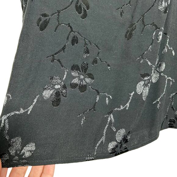 Black Satin-like Embossed Floral Tank Top Womens Medium - Picture 4 of 7